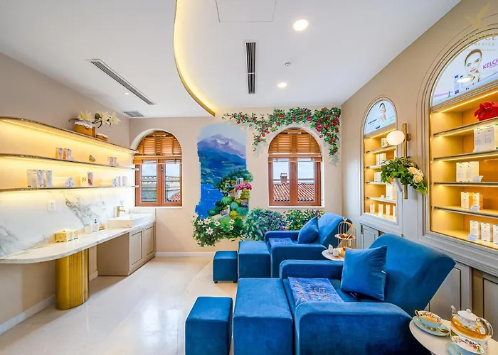 Venice Hotel Phu Quoc - Free Airport Shuttle & Spa Inclusive