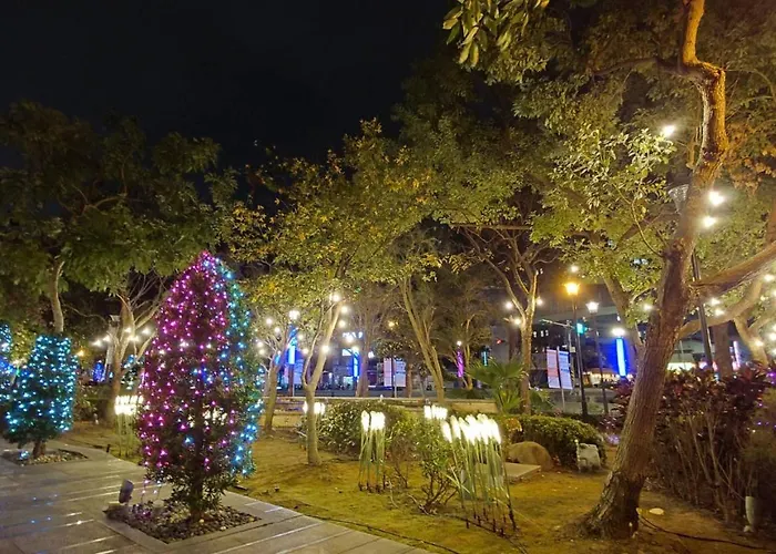 S Aura Hotel