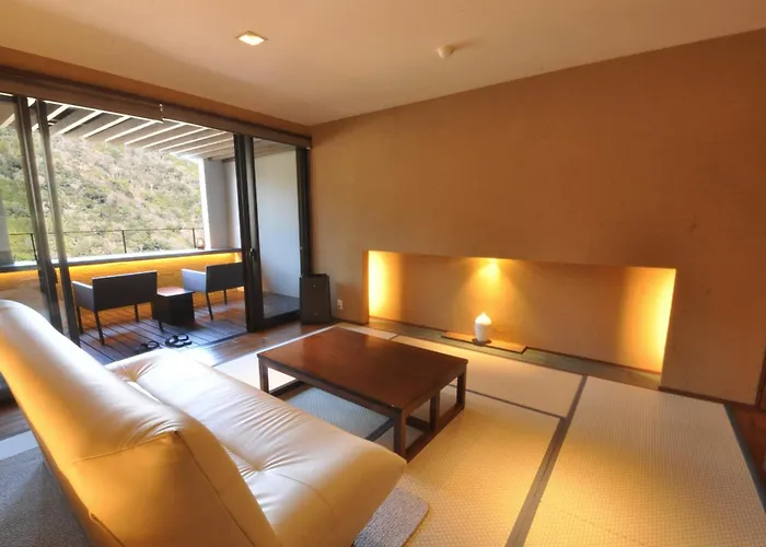 Aura Tachibana Hotel Hakone