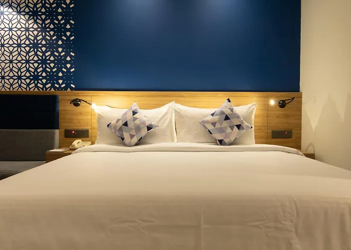 Hometel Alambagh Lucknow - A Sarovar Hotel