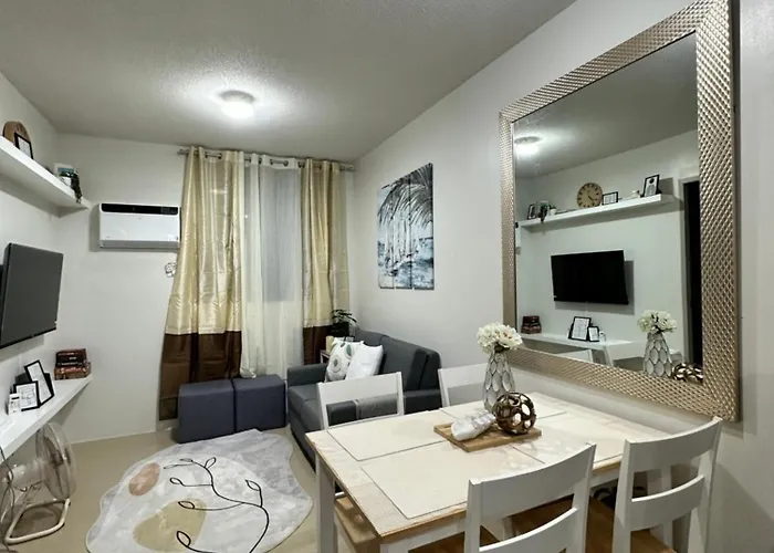 2 Bedroom Unit Near Bgc Taguig And Naia Airport