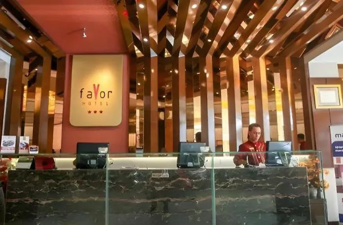 Favor Hotel Makassar City Center By Life