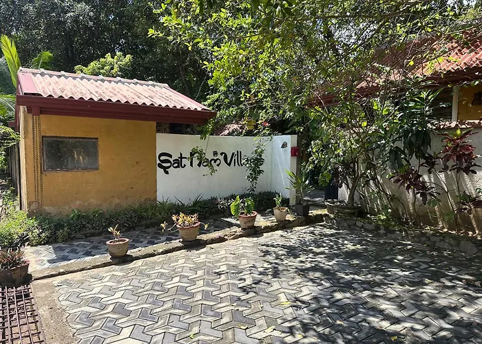 Sat Nam Village Hotel Sigiriya