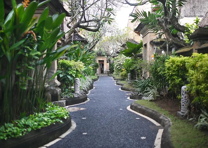 Puri Dewa Bharata Hotel & Villas Legian 