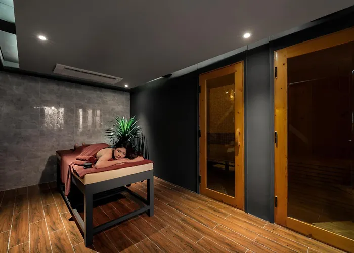 Rest Hotel & Apartment Da Nang
