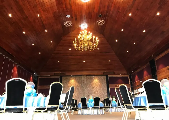 Alta D' Tagaytay Hotel