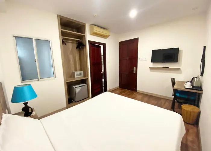Golden Lotus Hotel