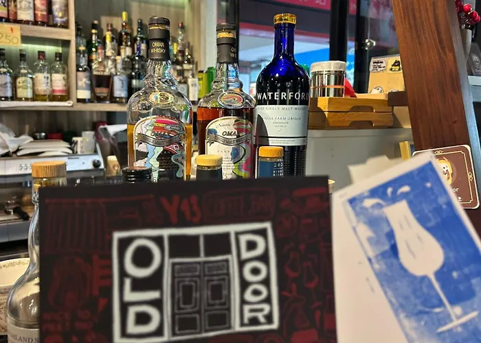 Old Door Hostel & Bar Taipeh