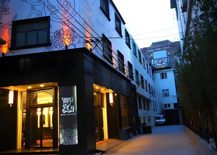 Elegance Bund Hotel