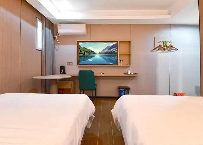 New Dynasty Hotel Guangzhou Tianhe District Chebei Subway Station Branch