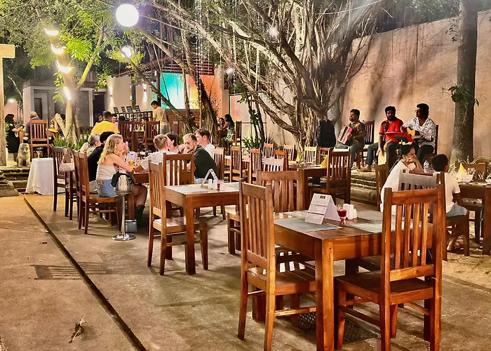 Hotel Alakamanda Anuradhapura