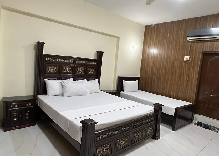 Decent Palace Hotel Lahore