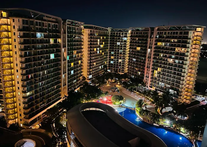 Azure Urban Resort Residences, Condo, Manila Airport, Wave-Pool, Tropical Vibe
