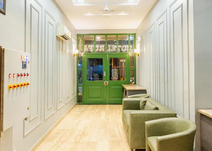 Rupam Hotel - Air Purified Comfort Delhi 