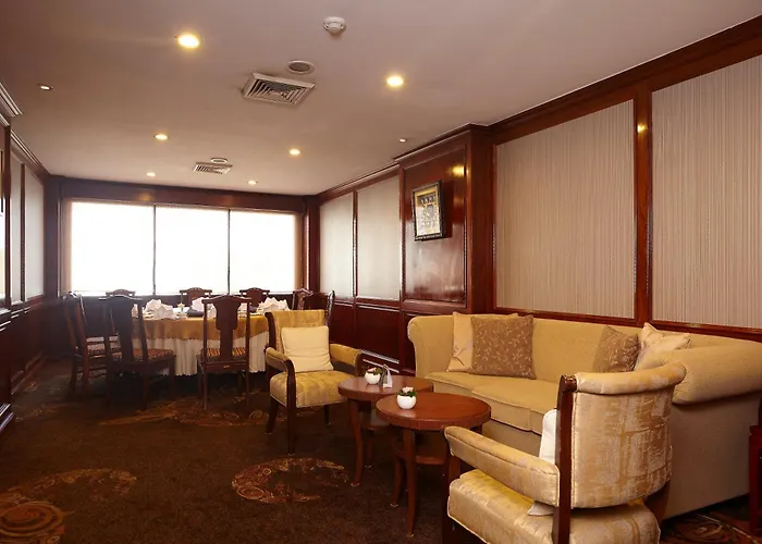Lao Plaza Hotel