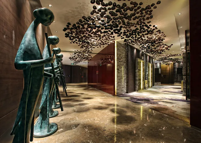 Minshan Hotel