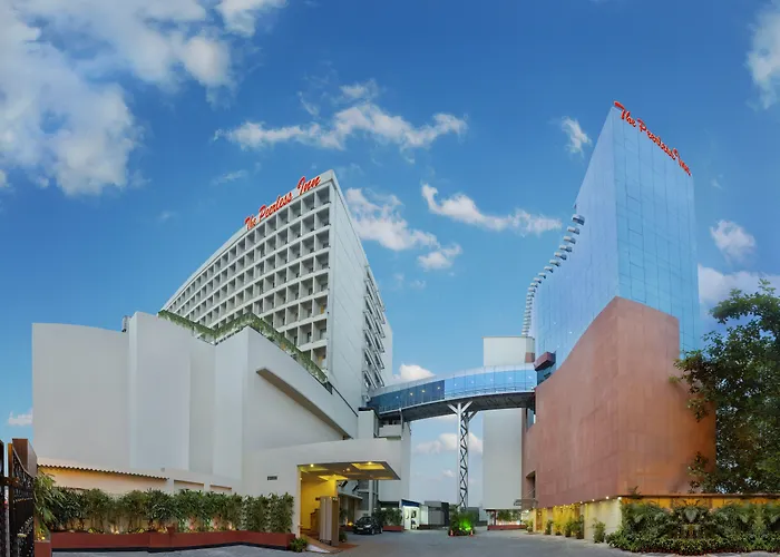 Peerless Hotel Kolkata