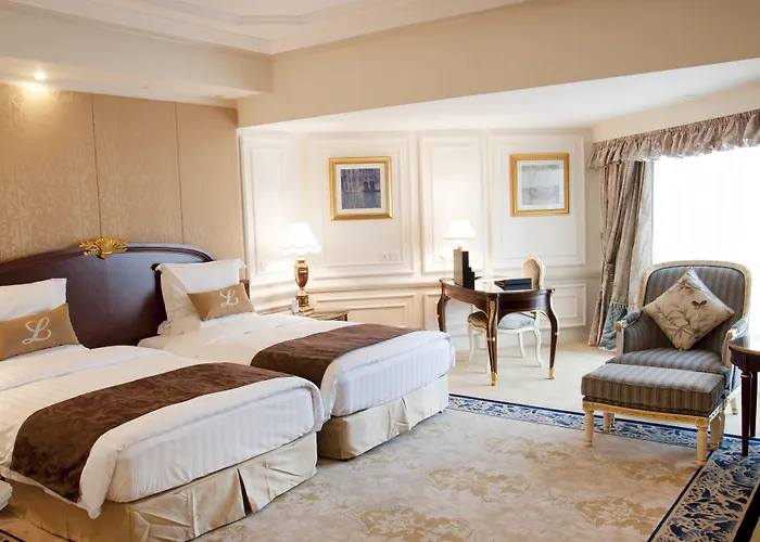 New Orient Landmark Hotel