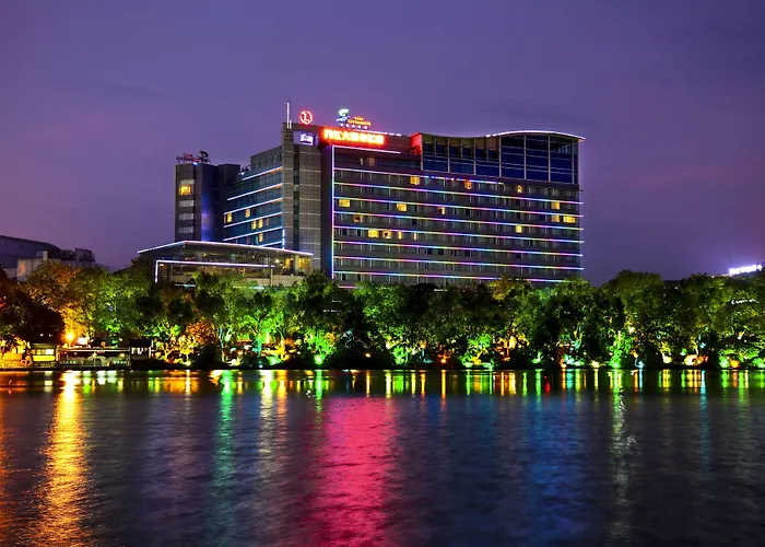 Lijiang Waterfall Hotel Guilin