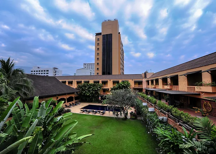 Holiday Garden Hotel