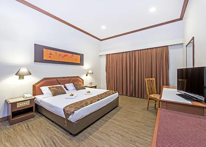Hotel 81 Tristar