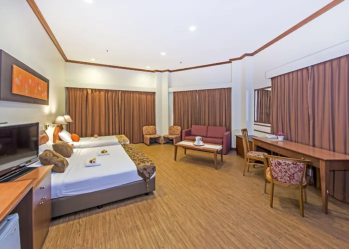 Hotel 81 Tristar