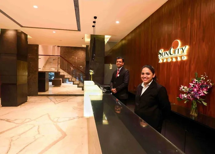 Hotel Suncity Apollo - Gateway Of India