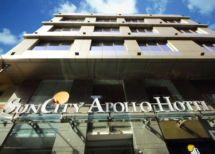 Hotel Suncity Apollo - Gateway Of India