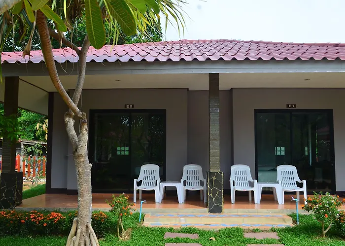 Lanta Nice Beach Resort - Sha Extra Plus
