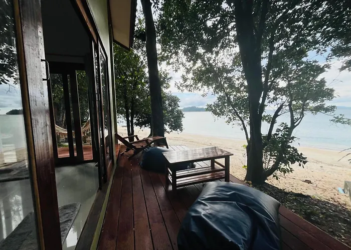 Chomjan Resort