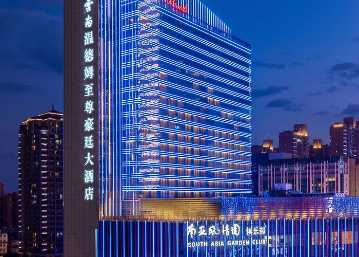 Wyndham Grand Plaza Royale Colorful Yunnan
