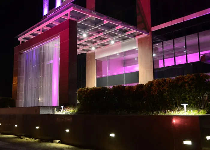 E Hotel Madrás