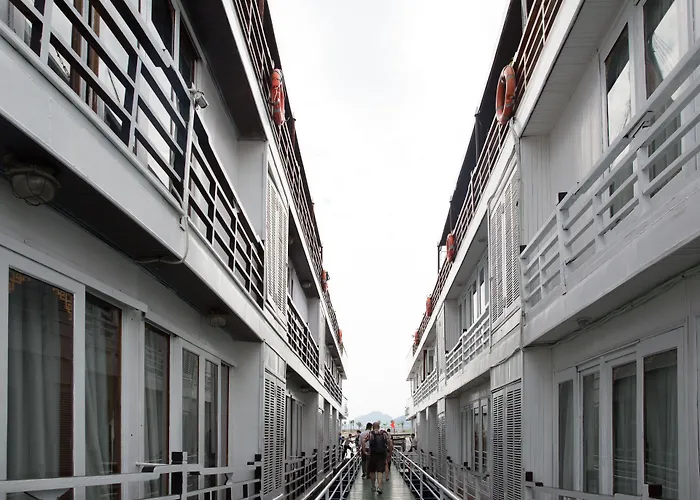 Halong Glory Legend Cruise