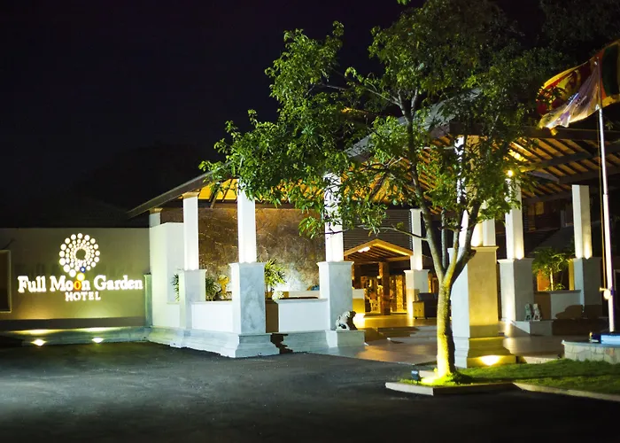 Full Moon Garden Hotel