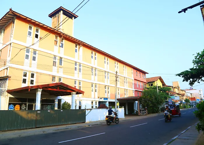 Topaz Beach Hotel Negombo