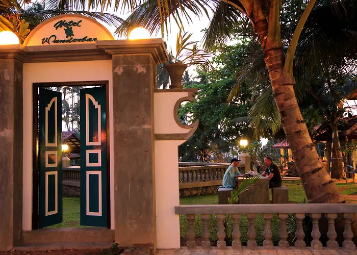 Wunderbar Beach Hotel