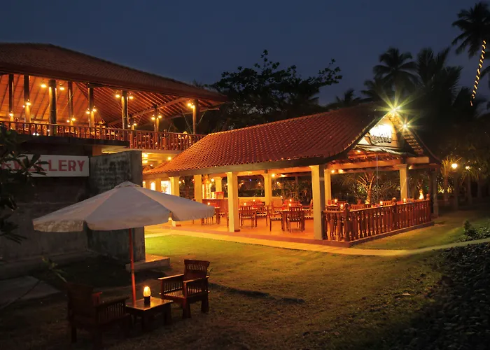 Wunderbar Beach Hotel