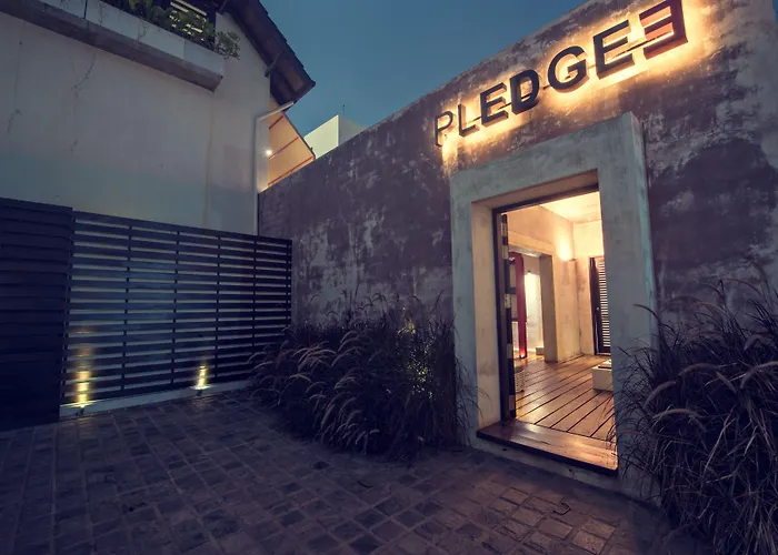 Pledge 3 Hotel Ettukala