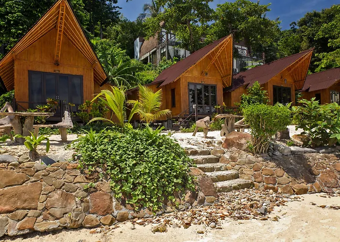 Hotel The Cove Phi Phi