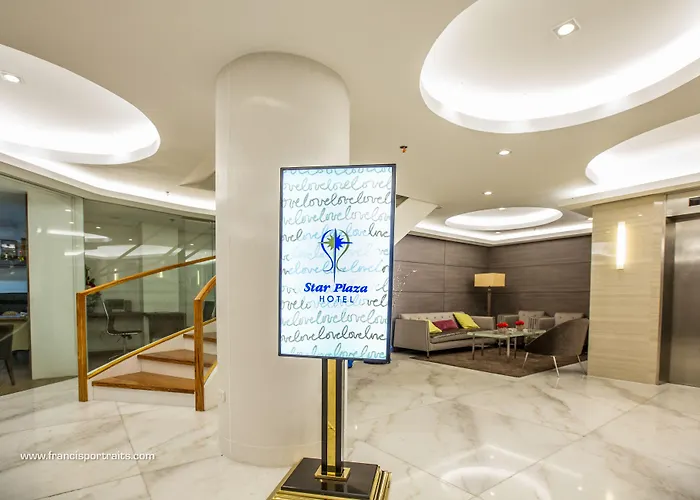 Star Plaza Hotel