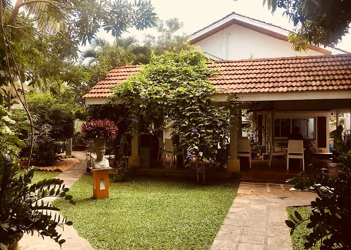 Gomez Place