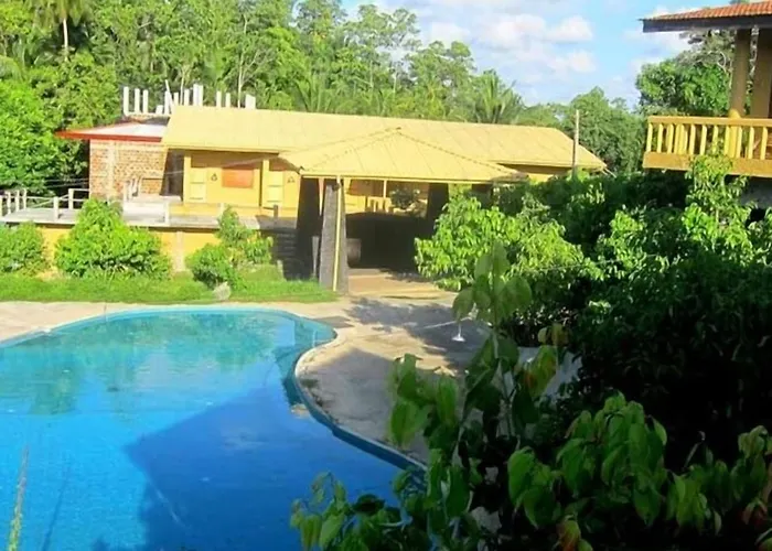 Hikkaduwa Shiny Lakeside Resort