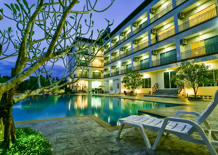 Southgate Residence Hotel - Sha Certified Chumpon