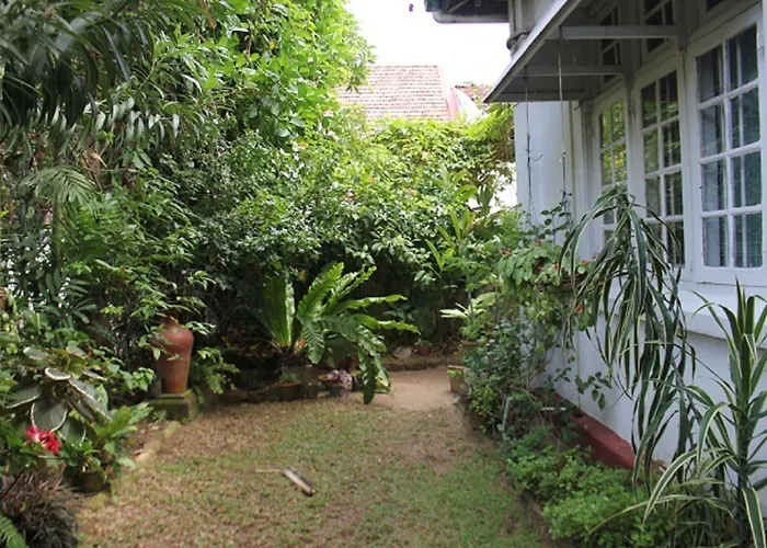 Vista Chelsea Gardens Bnb