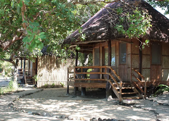 Cashew Grove Beach Resort Busuanga