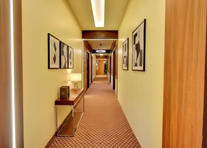 Fabhotel Nestlay Rooms Airport - Nr Chennai International Airport