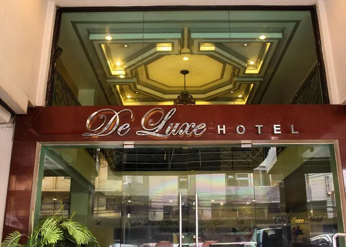 De Luxe Hotel