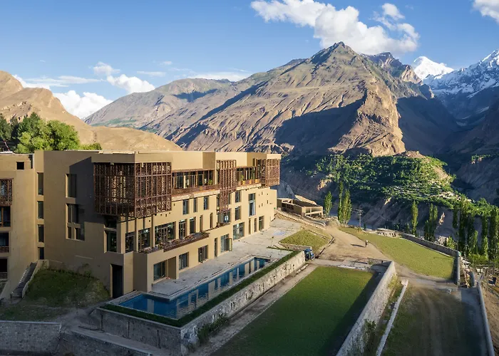 Hunza Serena Hotel Karimabad 