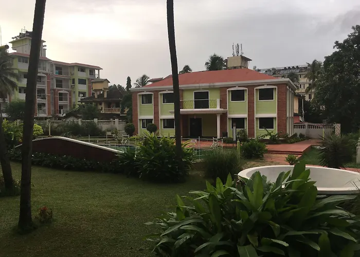 Monarch Suites