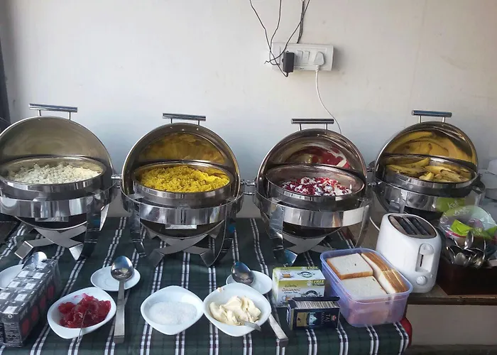 Hindustan- By Backpackers Heaven Hostel New Delhi
